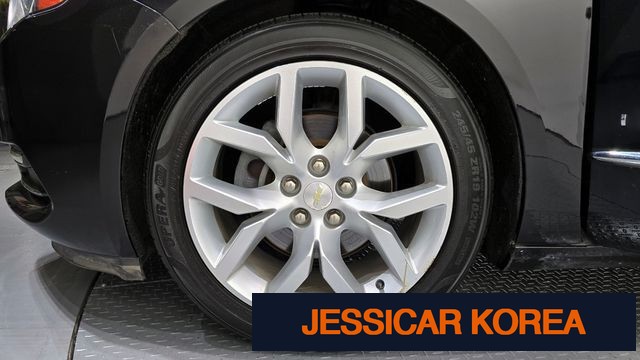 2016 Chevrolet Impala - Thumbnail 8