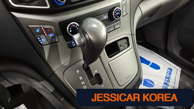 2019 Hyundai The New Grand Starex - Thumbnail 18