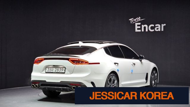 2019 Kia Stinger - Thumbnail 4