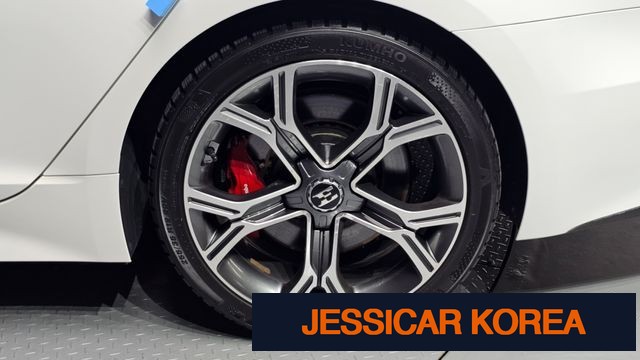 2019 Kia Stinger - Thumbnail 13
