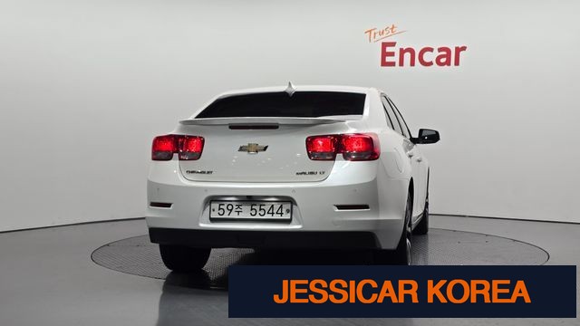 2015 Chevrolet Malibu - Thumbnail 16