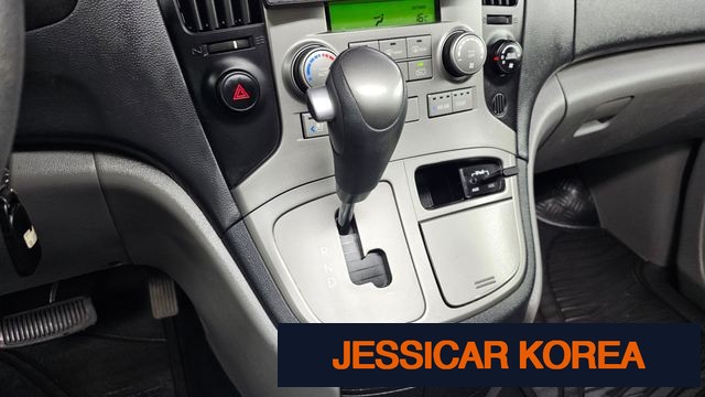 2016 Hyundai Grand Starex - Thumbnail 7
