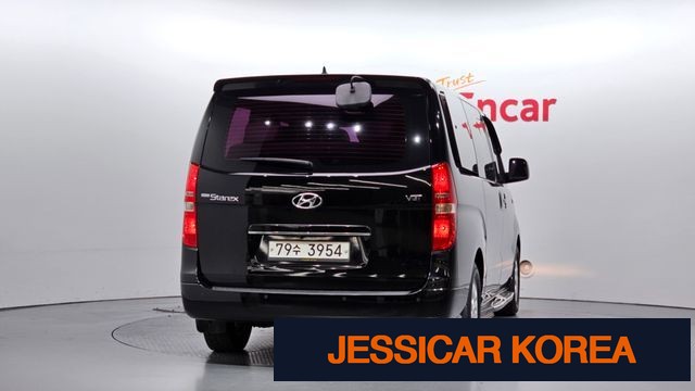 2016 Hyundai Grand Starex - Thumbnail 8
