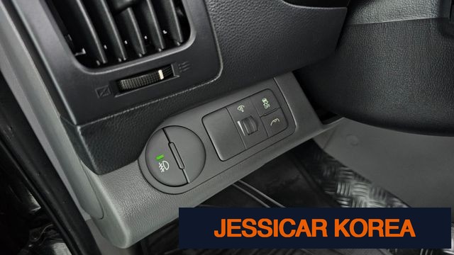 2016 Hyundai Grand Starex - Thumbnail 15