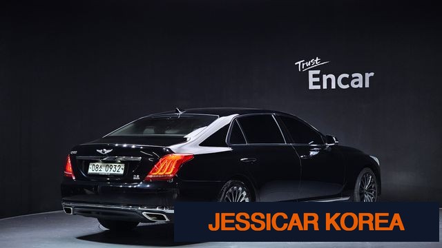 2016 Genesis EQ900 - Thumbnail 10