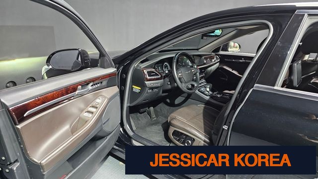 2016 Genesis EQ900 - Thumbnail 12
