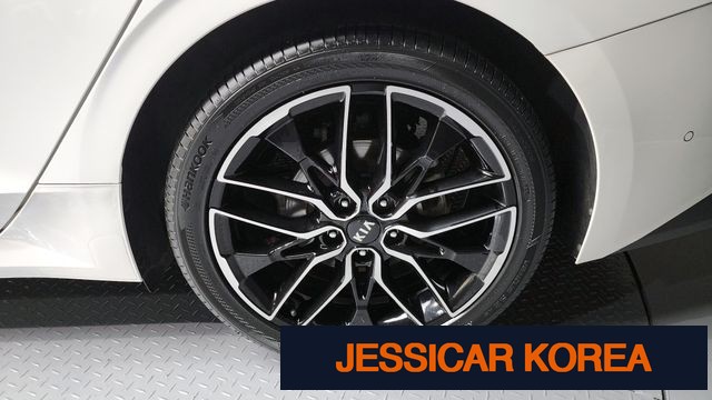 2020 Kia K5 3rd Gen - Thumbnail 2