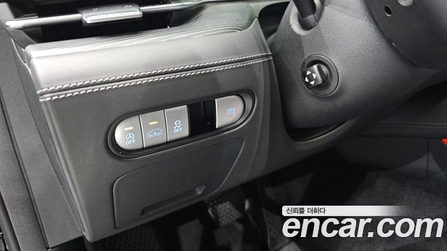 2022 Genesis G90 (RS4) - Thumbnail 6