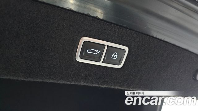 2022 Genesis G90 (RS4) - Thumbnail 8