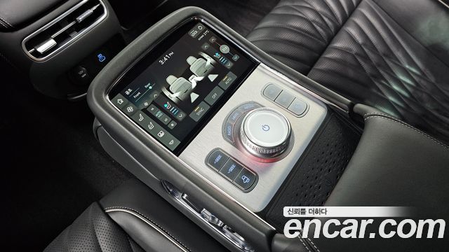 2022 Genesis G90 (RS4) - Thumbnail 20