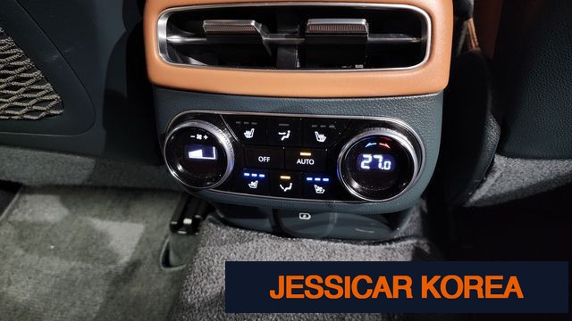 2024 Genesis GV70 - Thumbnail 5
