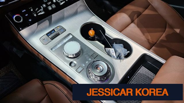 2025 Genesis GV70 - Thumbnail 7