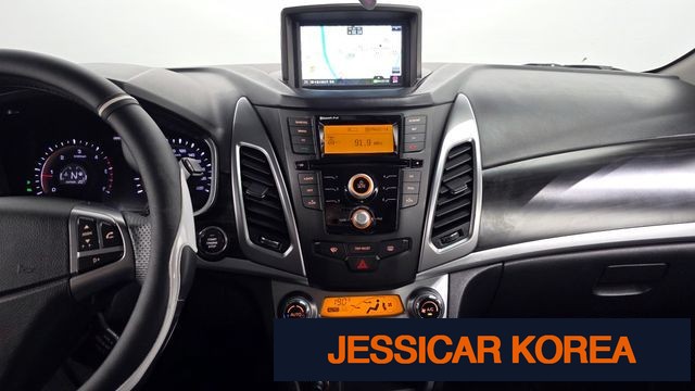 2014 KG Mobility New Korando C - Thumbnail 11