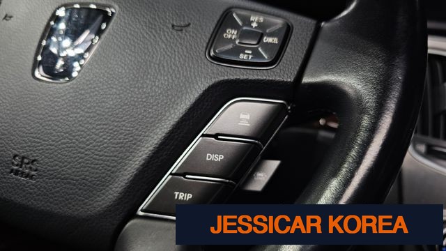 2012 Hyundai Equus (new model) - Thumbnail 2