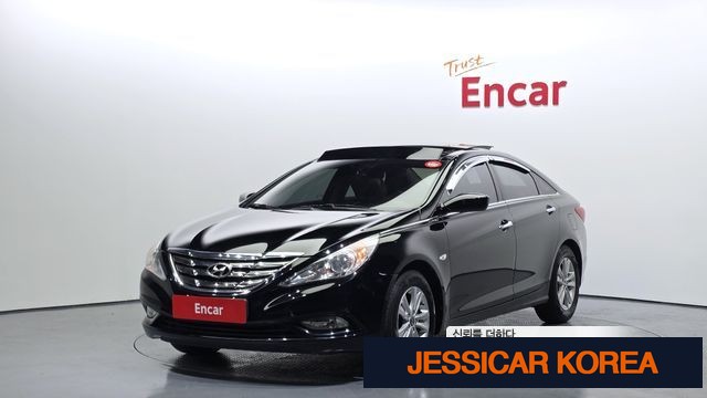 2010 Hyundai YF Sonata - Thumbnail 6