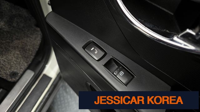 2011 KG Mobility Korando C - Thumbnail 5