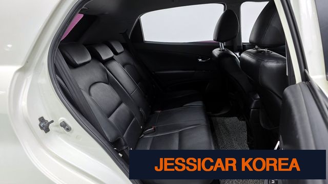 2011 KG Mobility Korando C - Thumbnail 12