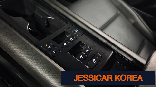 2023 Hyundai Ioniq 6 - Thumbnail 5