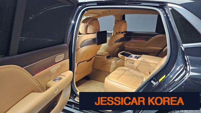 2022 Genesis G90 (RS4) - Thumbnail 6