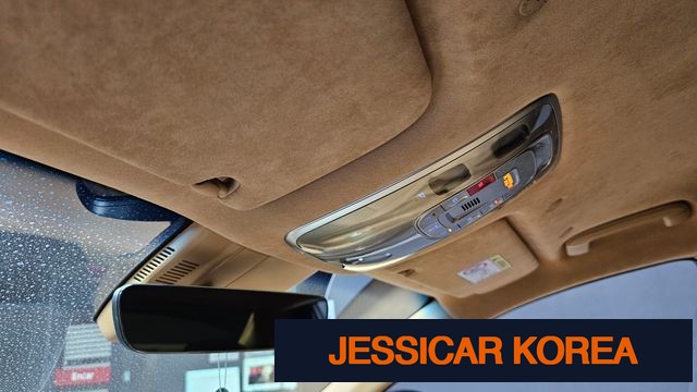 2022 Genesis G90 (RS4) - Thumbnail 11