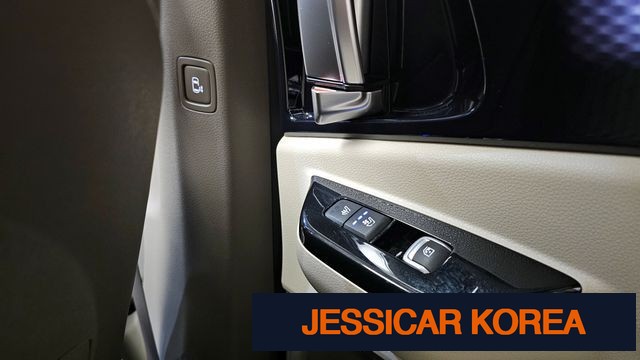 2021 Kia Carnival 4th Gen - Thumbnail 3