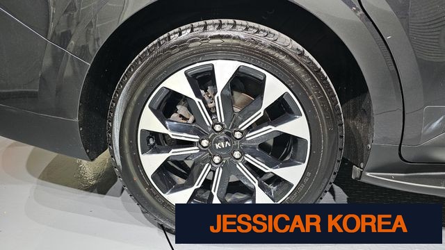 2021 Kia Carnival 4th Gen - Thumbnail 15