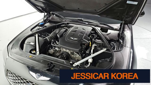 2019 Genesis G90 - Thumbnail 9