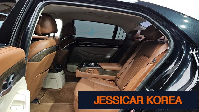2019 Genesis G90 - Thumbnail 17