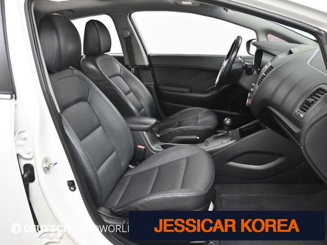 2015 Kia K3 - Thumbnail 11