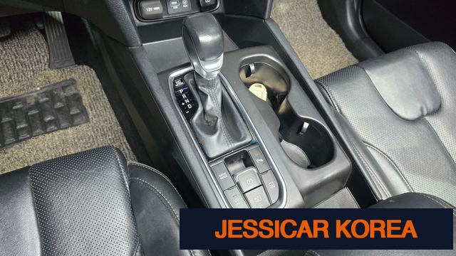 2019 Hyundai Santa Fe TM - Thumbnail 18