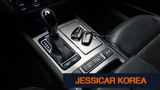 2016 Hyundai Genesis DH - Thumbnail 4