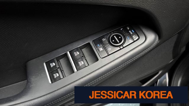 2016 Hyundai Genesis DH - Thumbnail 9