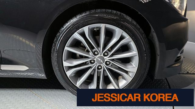 2016 Hyundai Genesis DH - Thumbnail 16