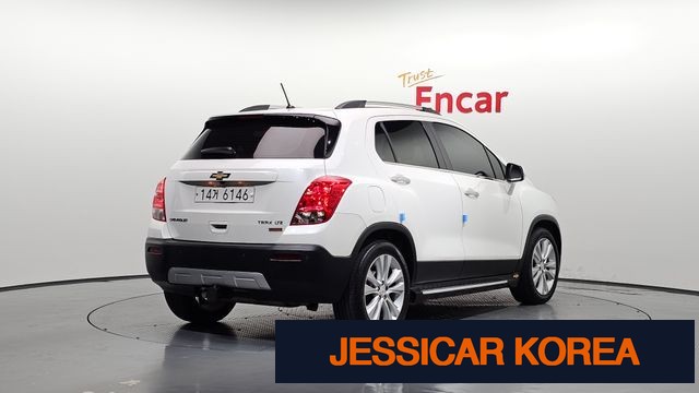 2015 Chevrolet Trax - Thumbnail 8