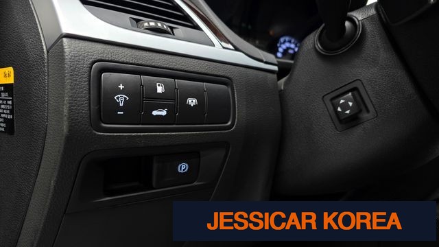 2016 Hyundai Genesis DH - Thumbnail 5