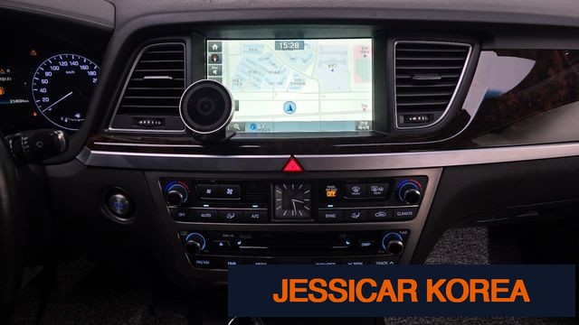 2016 Hyundai Genesis DH - Thumbnail 16