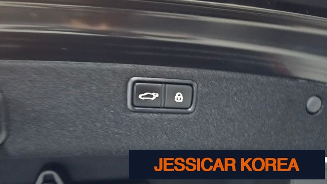 2017 Genesis G80 - Thumbnail 2