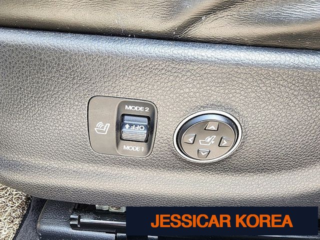 2012 Hyundai Equus (new model) - Thumbnail 3