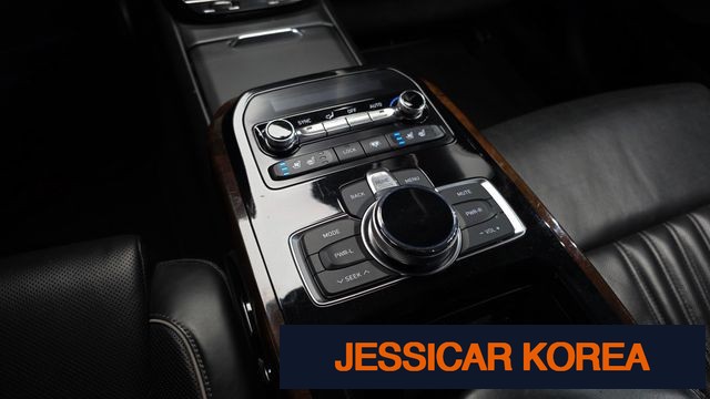 2016 Genesis EQ900 - Thumbnail 12