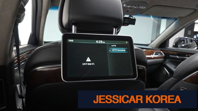 2016 Genesis EQ900 - Thumbnail 16