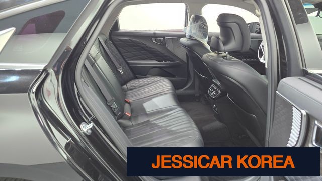 2022 Kia K8 - Thumbnail 2