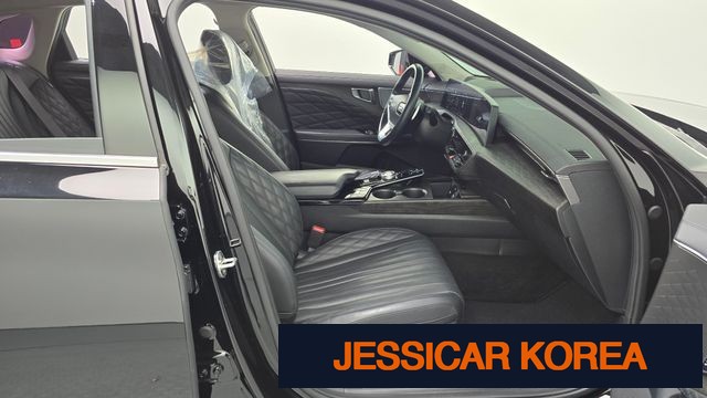 2022 Kia K8 - Thumbnail 3