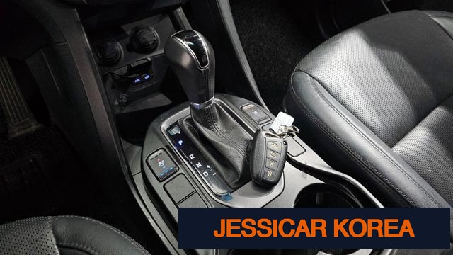 2015 Hyundai Santa Fe DM - Thumbnail 10