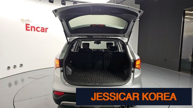 2015 Hyundai Santa Fe DM - Thumbnail 11