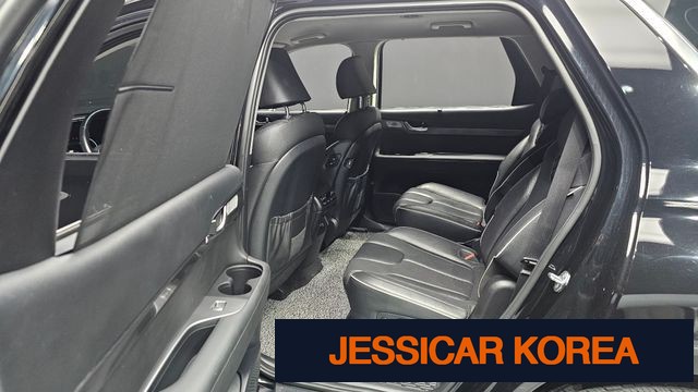 2022 Hyundai Palisade - Thumbnail 3