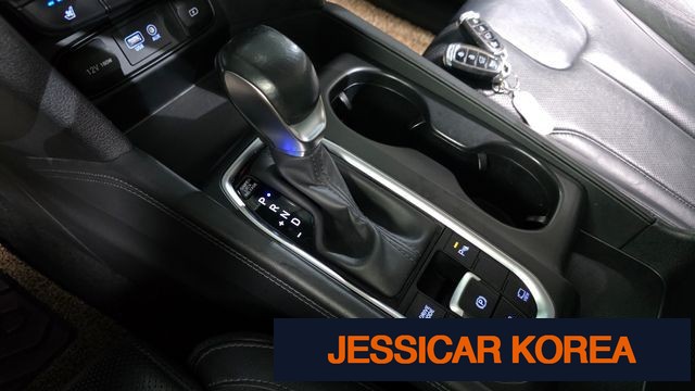 2019 Hyundai Santa Fe TM - Thumbnail 17
