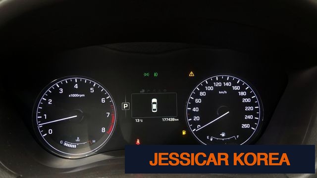 2016 Hyundai Genesis DH - Thumbnail 17