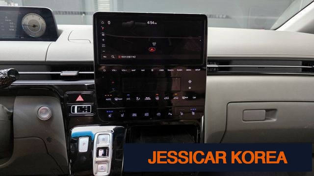 2023 Hyundai Staria - Thumbnail 14