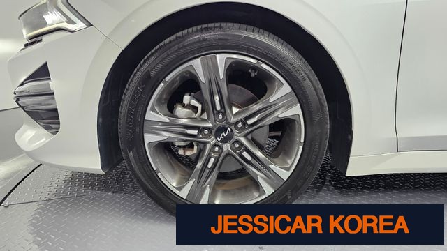 2023 Kia K5 3rd Gen - Thumbnail 3