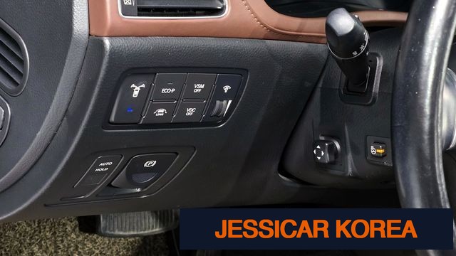 2012 Hyundai Genesis - Thumbnail 6